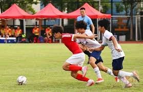 武汉大学队伍成功晋级机器人足球联赛决赛